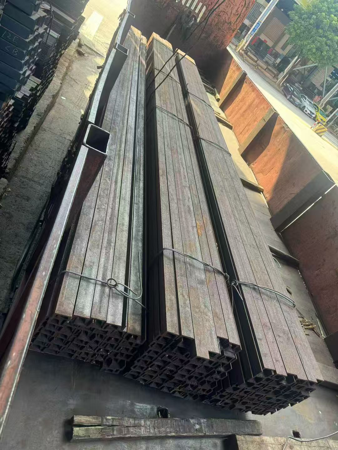 金湾区倒路槽钢出租方通 - 价格